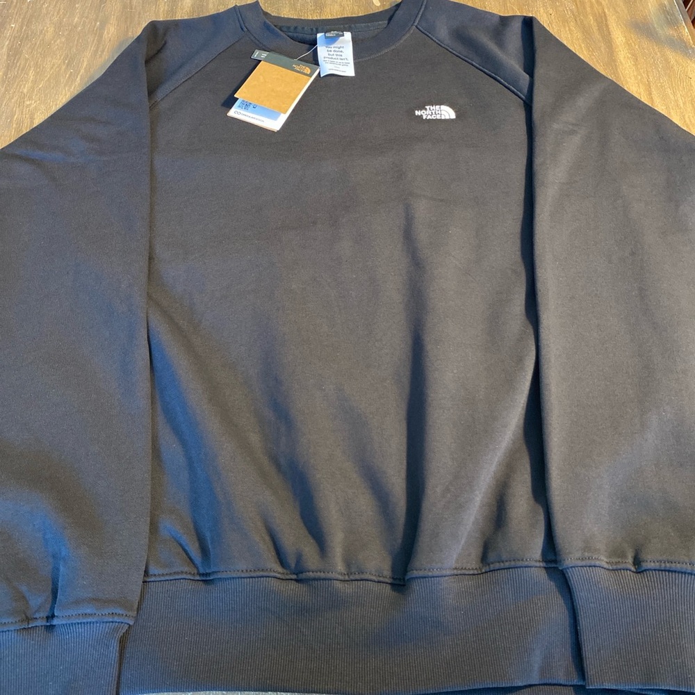 The North Face Men's Black Crewneck Pullover Sweatshirt